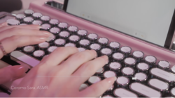 Coromo Sara ASMR Keyboard Typewriter style.png