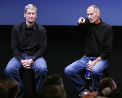 tim-cook_steve-jobs.jpg