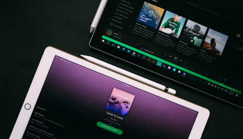 Spotify führt kostenpflichtige Podcasts ein