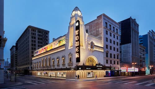 Apple Tower Theatre in Los Angeles eröffnet